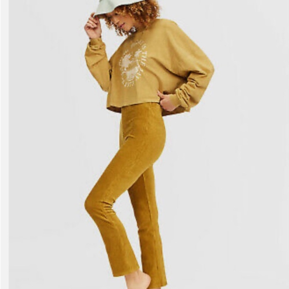 🔥🔥NWT BILLABONG- HIT A CORD CROP PANT 🔥🔥